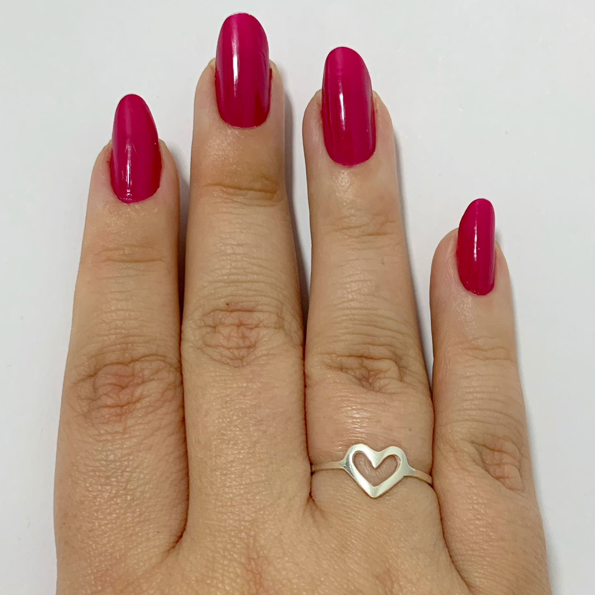 Anel Coração Vazado Pequeno Grosso