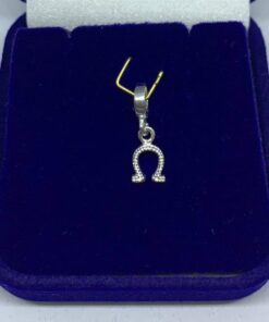 Berloque Ferradura Trabalhada