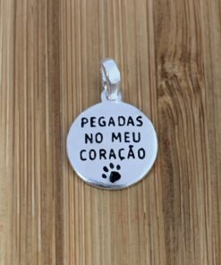 Pingente Pegadas no Meu Coração