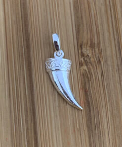 Pingente Dente de Sabre