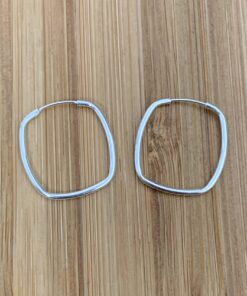 Argola Quadrada Fio Redondo 1,7cm por 1,7cm