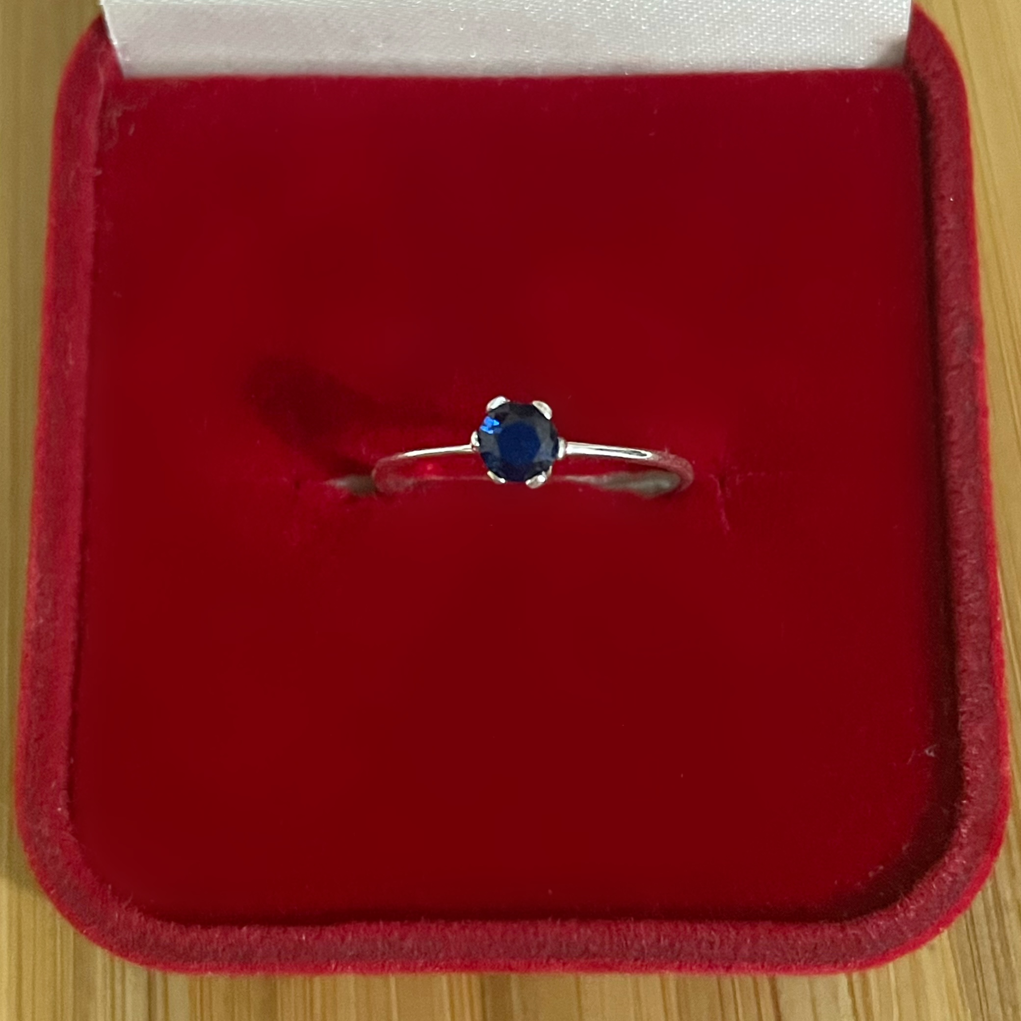 Anel Solitário Zircônia Azul