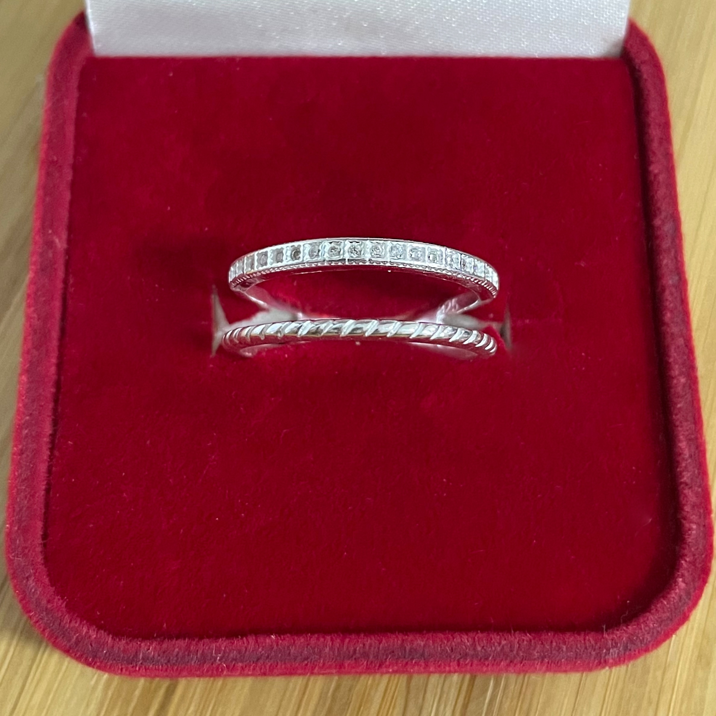 Anel Dois Fios Trabalhado e Zircônia