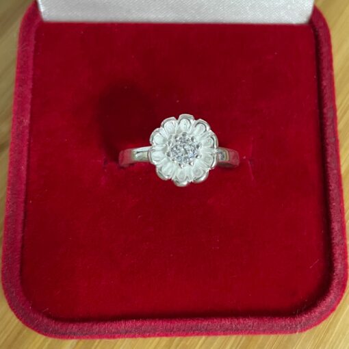 Anel Flor com Zircônia Grande