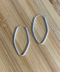 Argola Oval Fio Redondo 2,4cm x 0,9cm