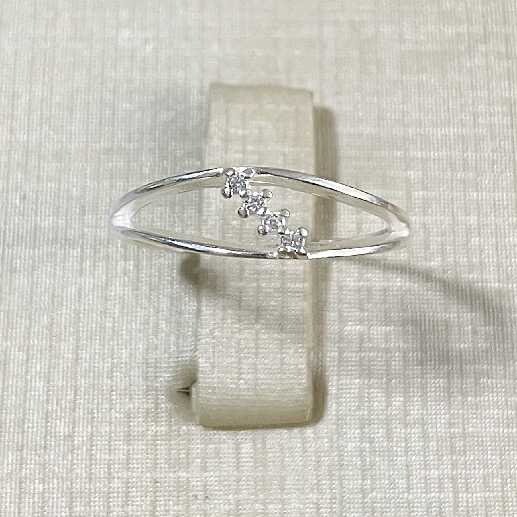 Anel 3 Zircônias Fio Duplo