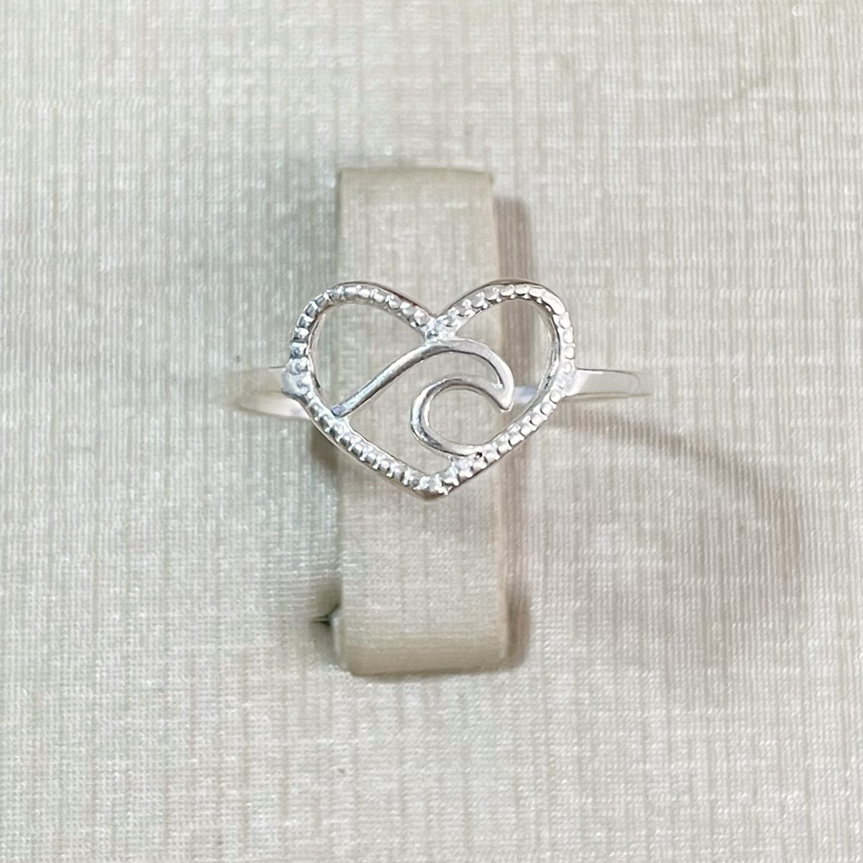 Anel Coração Com Onda do Mar