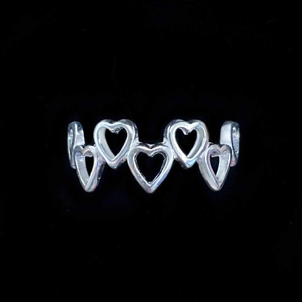 Anel Corações Vazados Intercalados