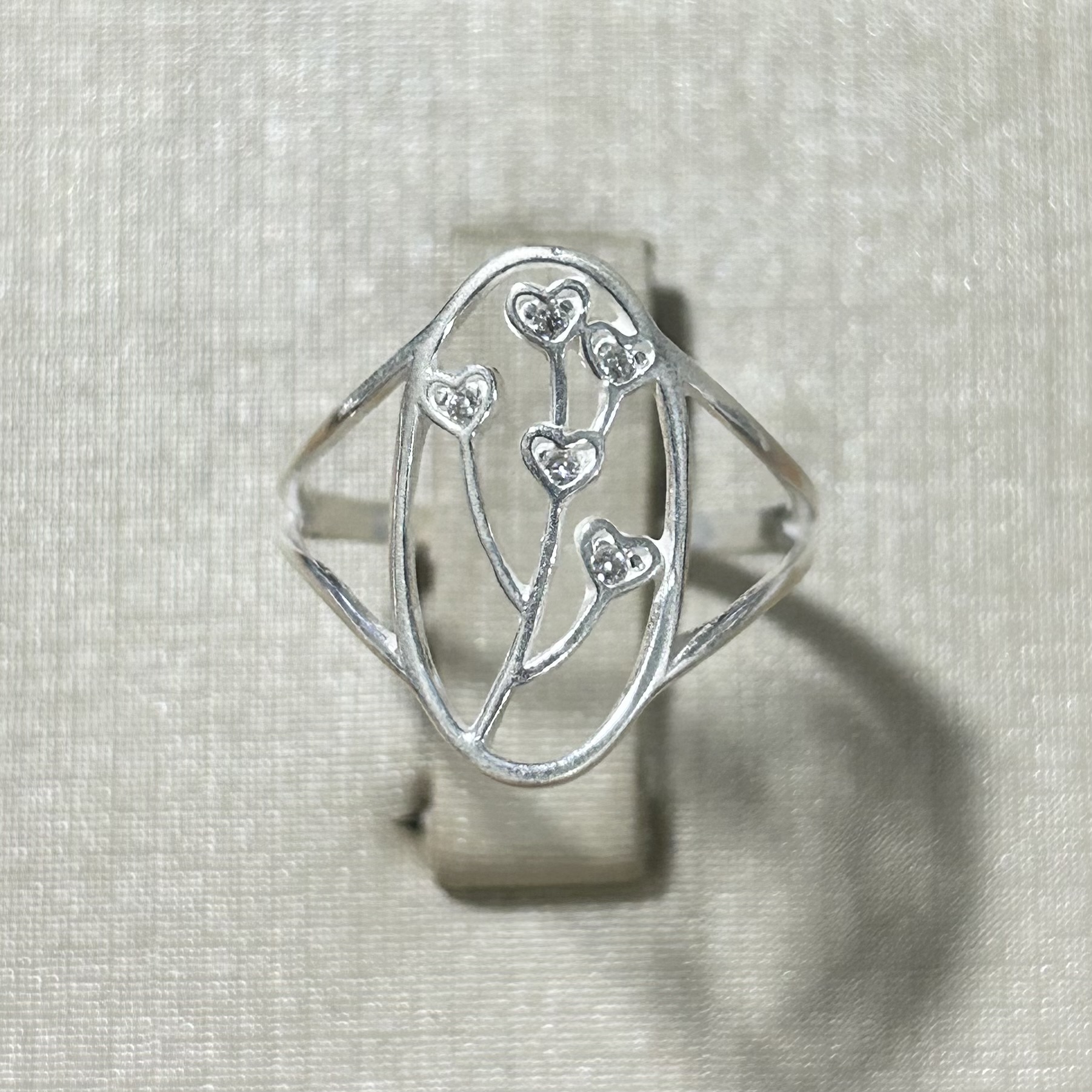 Anel Oval Flores de Coração