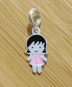 Berloque Menina Resina Vestido Rosa