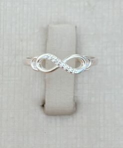 Anel Infinito Vazado Lado Cravejado