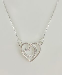 Gargantilha Coração com Coraçãozinho Dentro