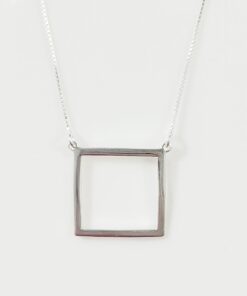 Gargantilha Quadrada Vazada