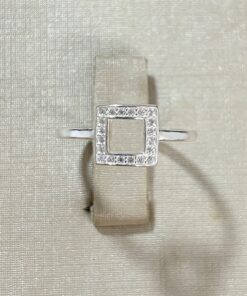 Anel Quadrado Cravejado Vazado